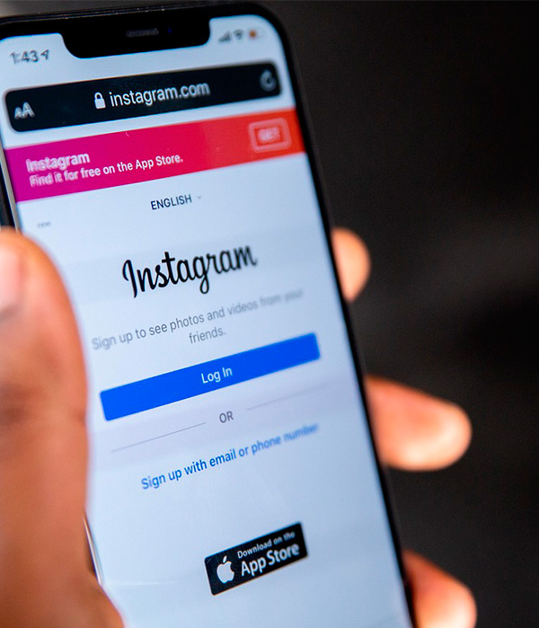 instagram aecana